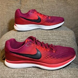Nike Air Zoom Pegasus 34 Men’s running shoes Rush Maroon/Black Size 9 880555-603